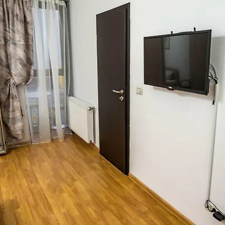 D&o Zola Apartment *